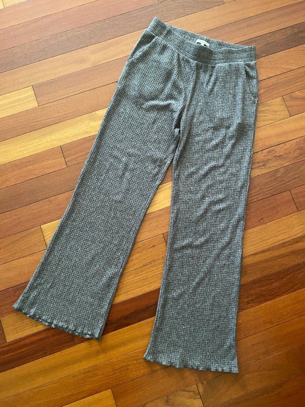 Z Supply Ribbed Lounge Pants size Medium Scalloped Edges